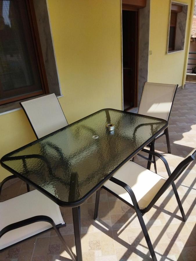 Babis Apartment Kavala Exterior photo